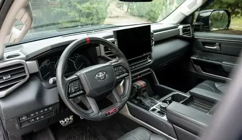 TOYOTA Tundra 