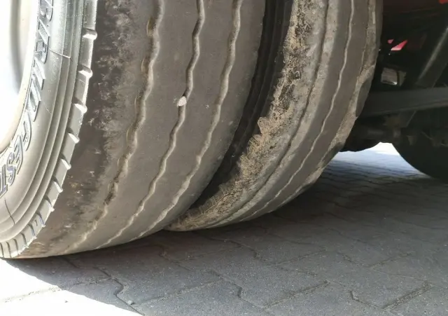 EMTECH Ład-33.3 tony 3osie Tylna oś skrętna Przednia Podnoszona 