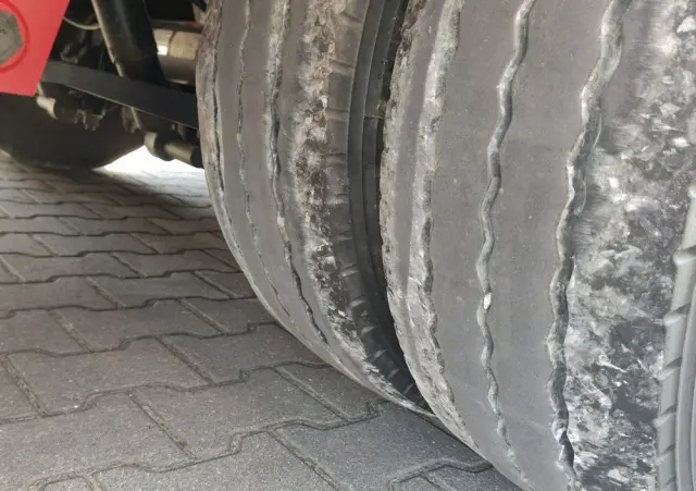 EMTECH Ład-33.3 tony 3osie Tylna oś skrętna Przednia Podnoszona 