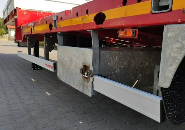 EMTECH Ład-33.3 tony 3osie Tylna oś skrętna Przednia Podnoszona 