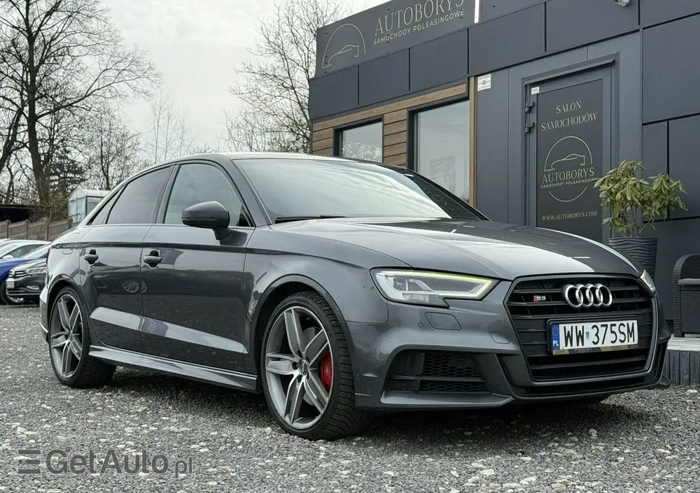 AUDI S3 