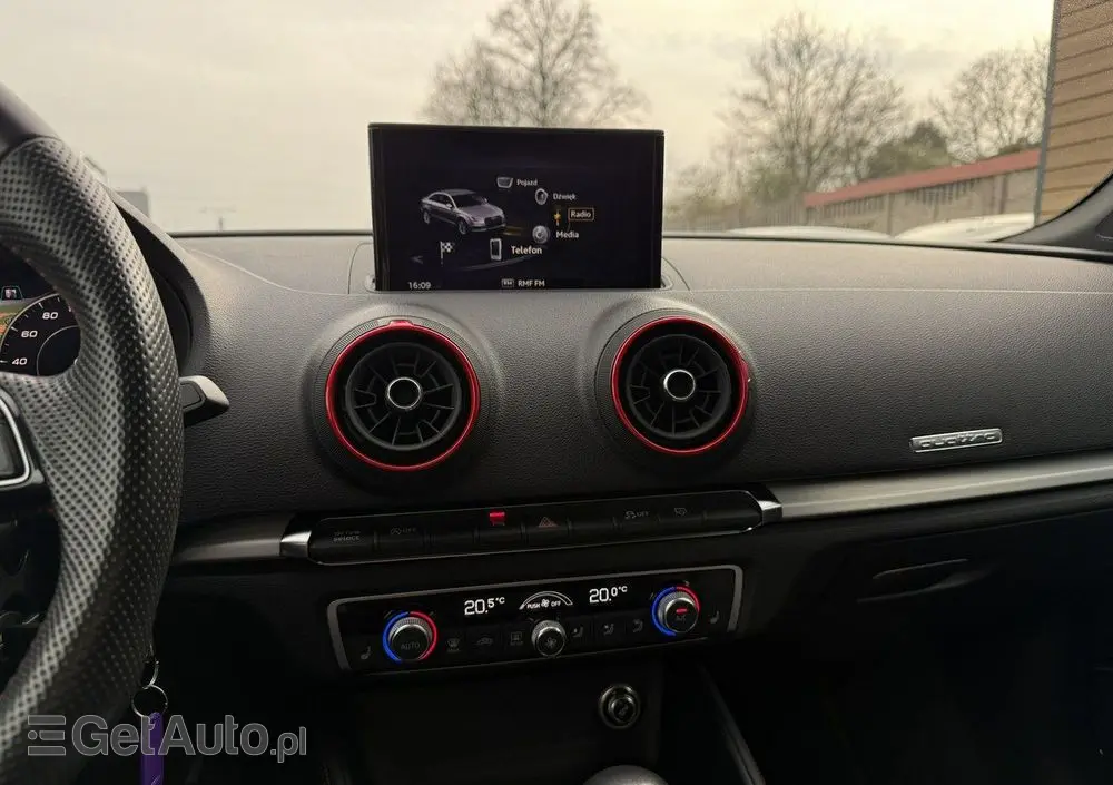 AUDI S3 