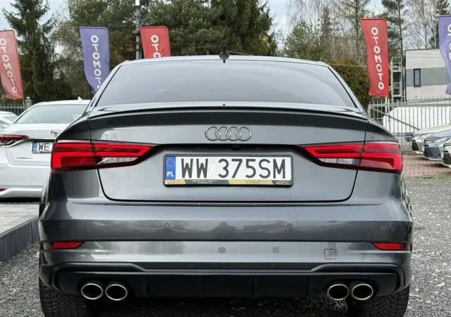 AUDI S3 