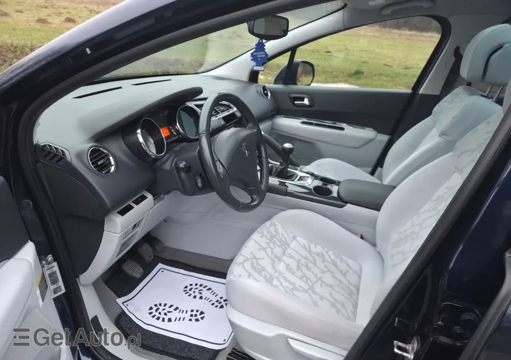 PEUGEOT 3008 1.6 Active