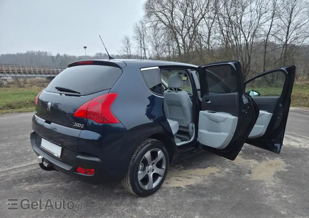 PEUGEOT 3008 1.6 Active