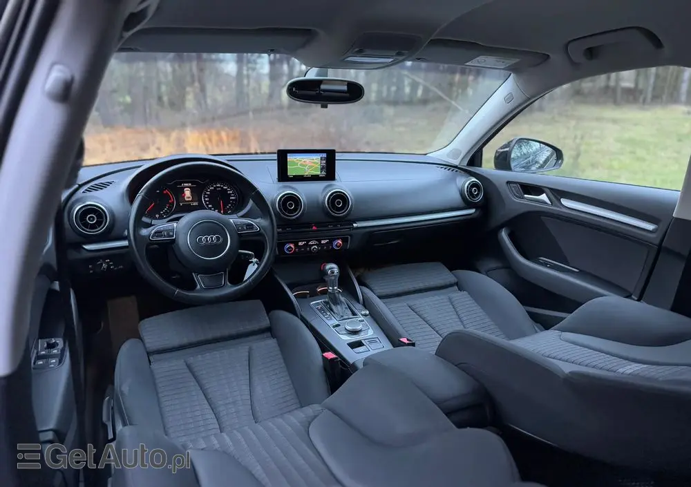 AUDI A3 Sportback 1.6 TDI (clean diesel) S tronic S line Sportpaket