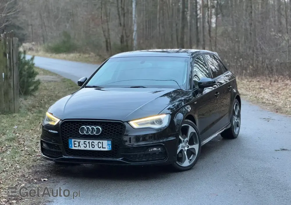 AUDI A3 Sportback 1.6 TDI (clean diesel) S tronic S line Sportpaket