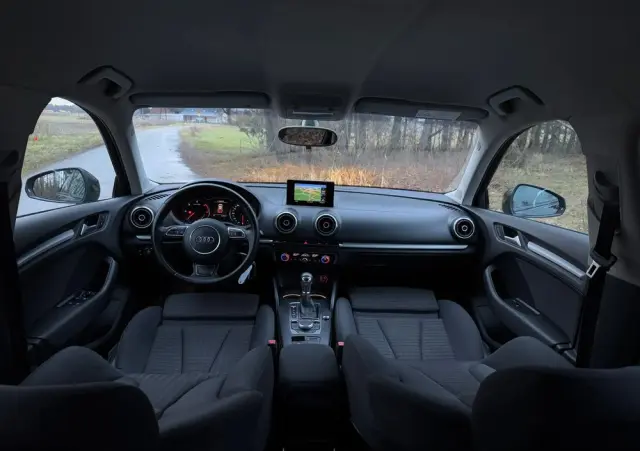 AUDI A3 Sportback 1.6 TDI (clean diesel) S tronic S line Sportpaket