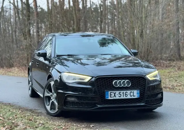 AUDI A3 Sportback 1.6 TDI (clean diesel) S tronic S line Sportpaket