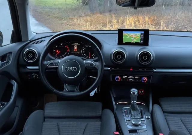 AUDI A3 Sportback 1.6 TDI (clean diesel) S tronic S line Sportpaket