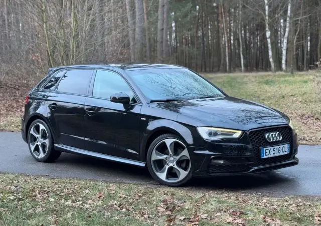 AUDI A3 Sportback 1.6 TDI (clean diesel) S tronic S line Sportpaket