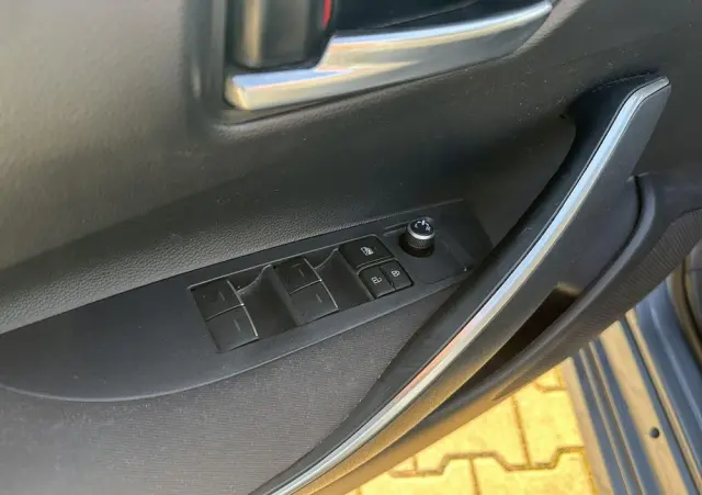 TOYOTA Corolla 1.5 Comfort MS