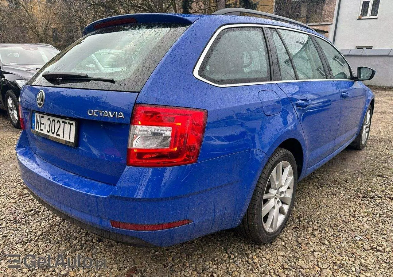 SKODA Octavia 1.6 TDI SCR Style DSG
