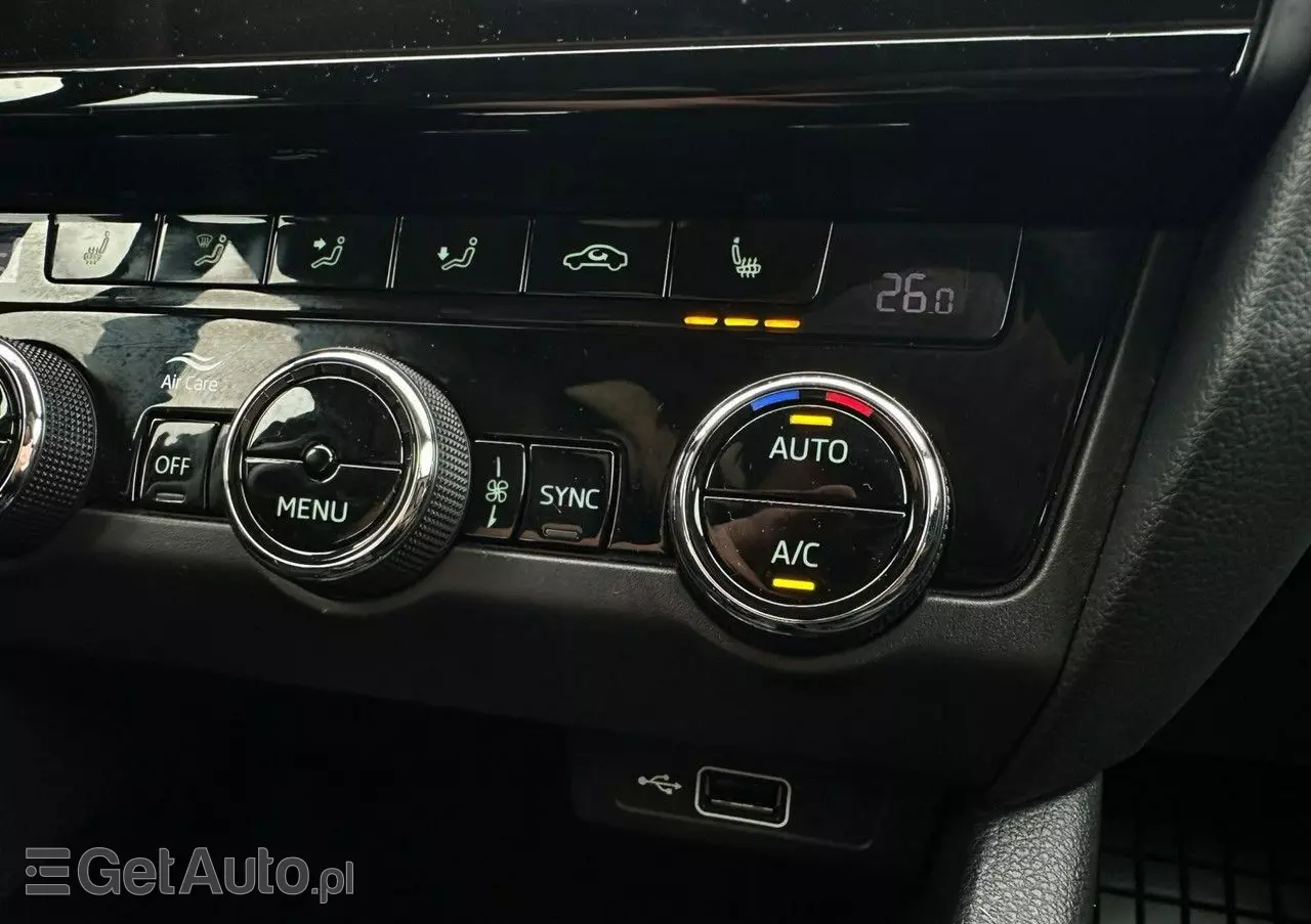 SKODA Octavia 1.6 TDI SCR Style DSG