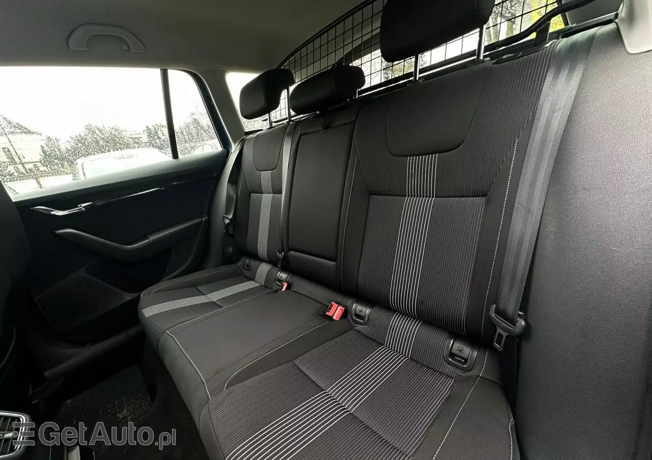 SKODA Octavia 1.6 TDI SCR Style DSG