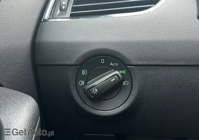 SKODA Octavia 1.6 TDI SCR Style DSG