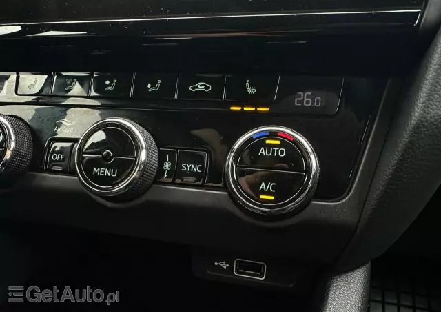 SKODA Octavia 1.6 TDI SCR Style DSG