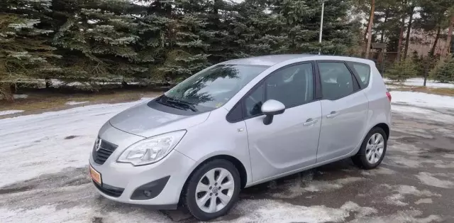OPEL Meriva 