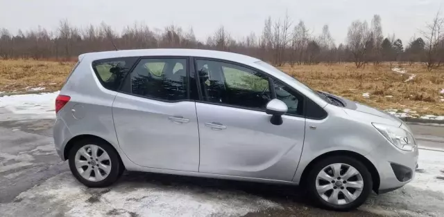 OPEL Meriva 