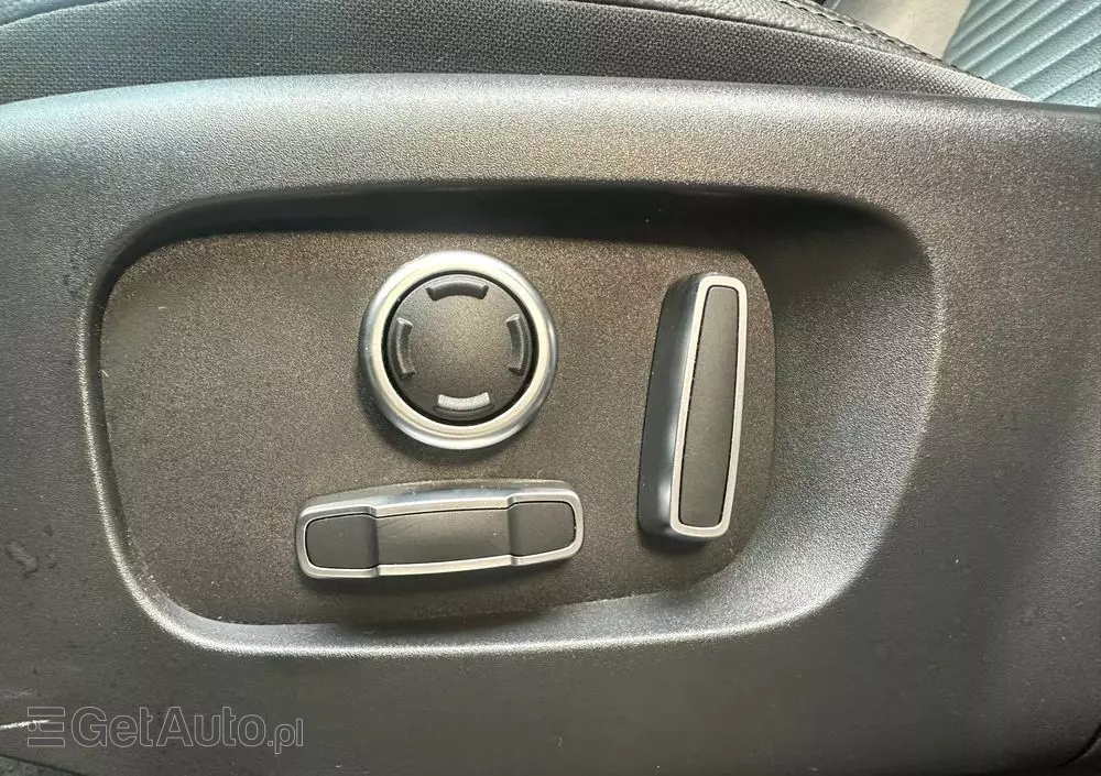 LAND ROVER Discovery Sport 2.0 P200 mHEV S