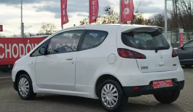MITSUBISHI Colt 