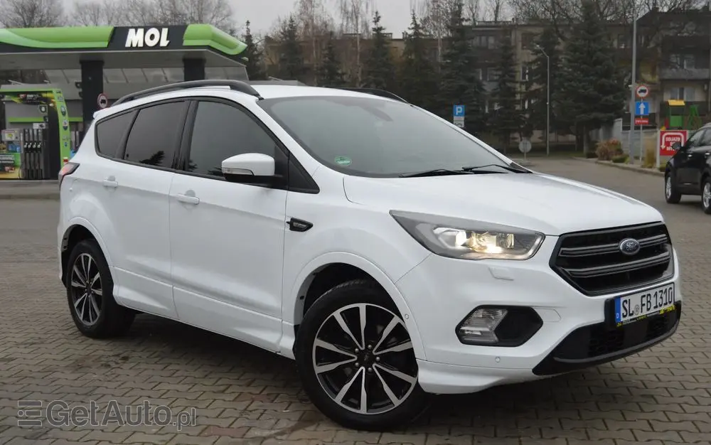 FORD Kuga 1.5 EcoBoost 2x4 ST-Line