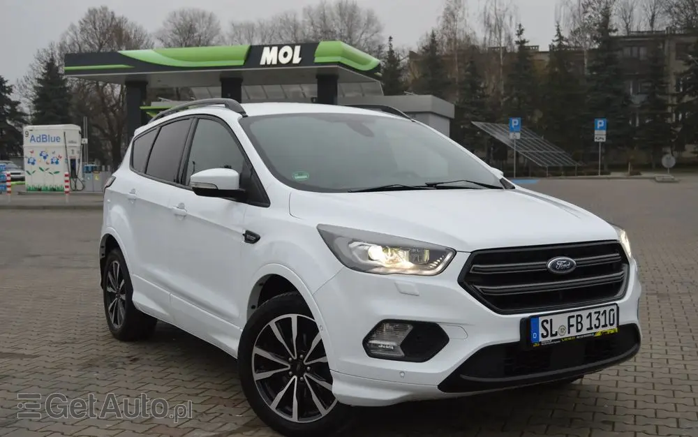 FORD Kuga 1.5 EcoBoost 2x4 ST-Line