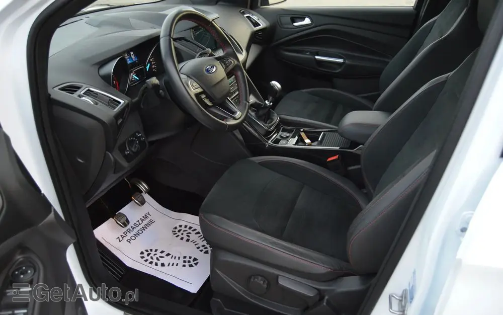 FORD Kuga 1.5 EcoBoost 2x4 ST-Line