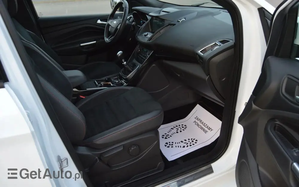 FORD Kuga 1.5 EcoBoost 2x4 ST-Line