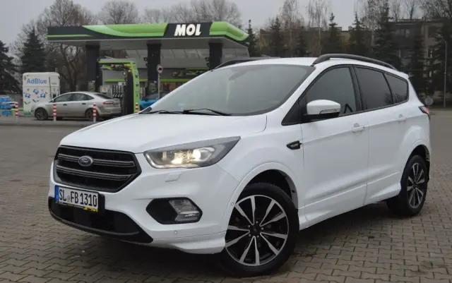 FORD Kuga 1.5 EcoBoost 2x4 ST-Line