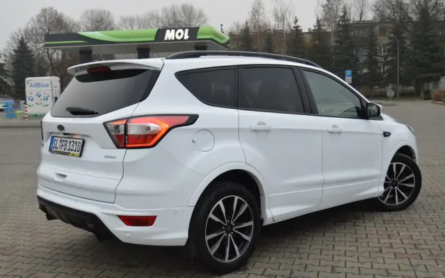 FORD Kuga 1.5 EcoBoost 2x4 ST-Line
