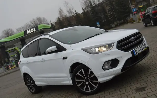 FORD Kuga 1.5 EcoBoost 2x4 ST-Line