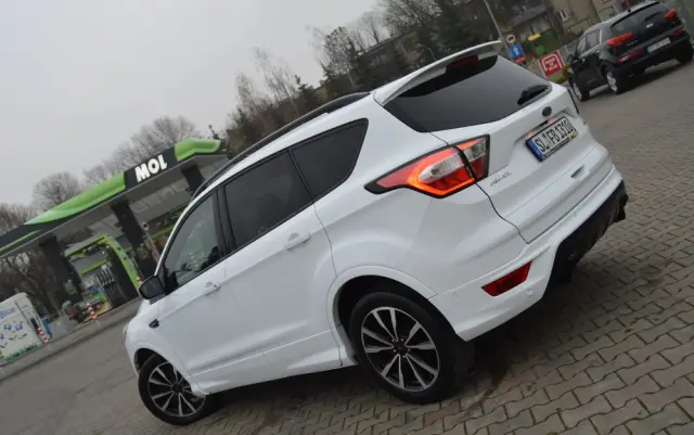 FORD Kuga 1.5 EcoBoost 2x4 ST-Line