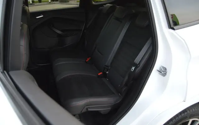 FORD Kuga 1.5 EcoBoost 2x4 ST-Line