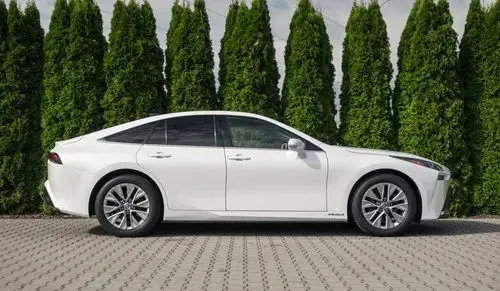 TOYOTA Mirai 