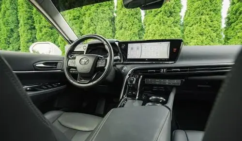 TOYOTA Mirai 