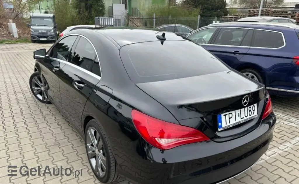 MERCEDES-BENZ CLA 