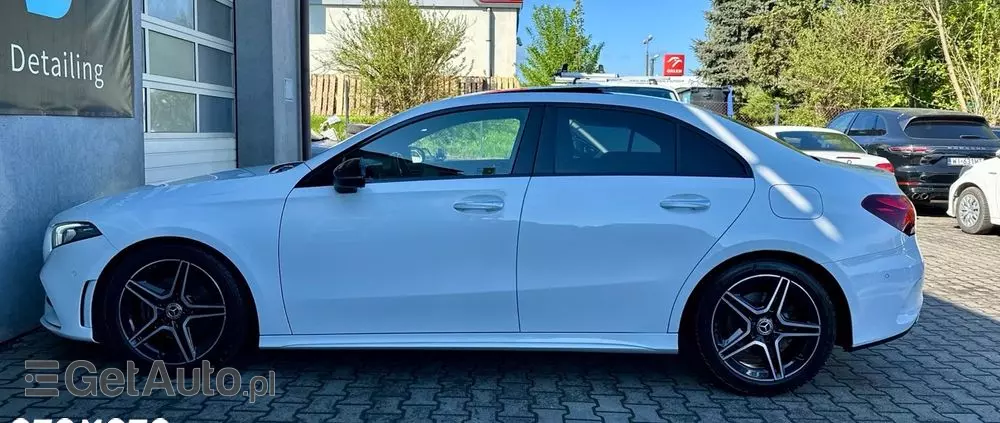 MERCEDES-BENZ Klasa A 200 4-Matic AMG Line 8G-DCT