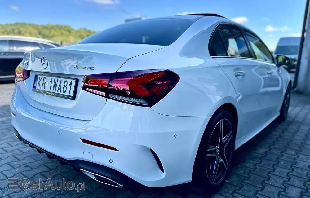 MERCEDES-BENZ Klasa A 200 4-Matic AMG Line 8G-DCT