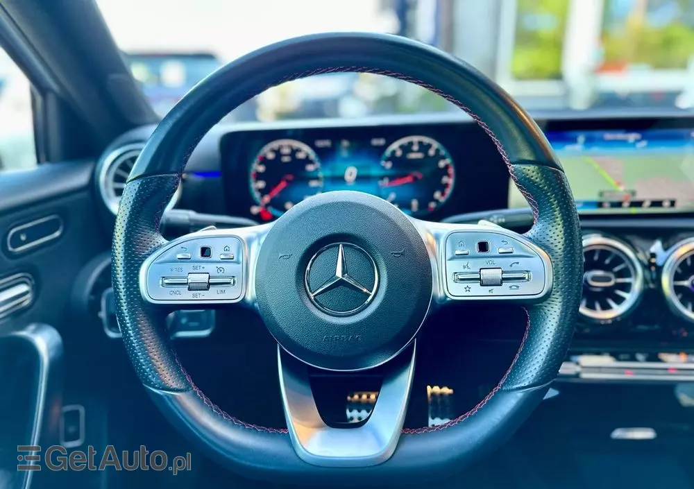 MERCEDES-BENZ Klasa A 200 4-Matic AMG Line 8G-DCT