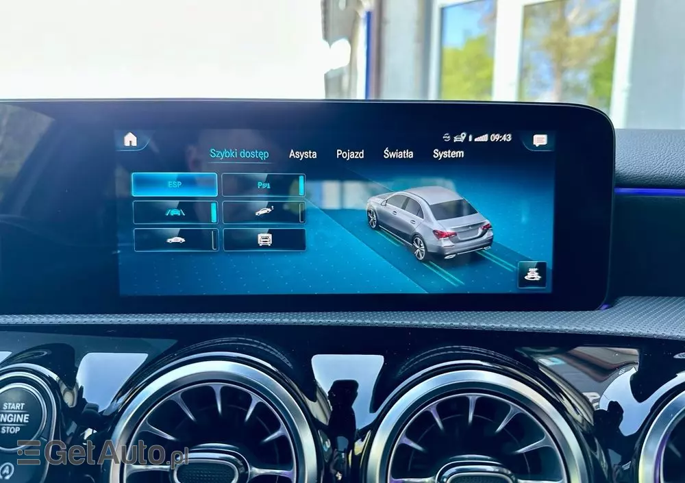 MERCEDES-BENZ Klasa A 200 4-Matic AMG Line 8G-DCT