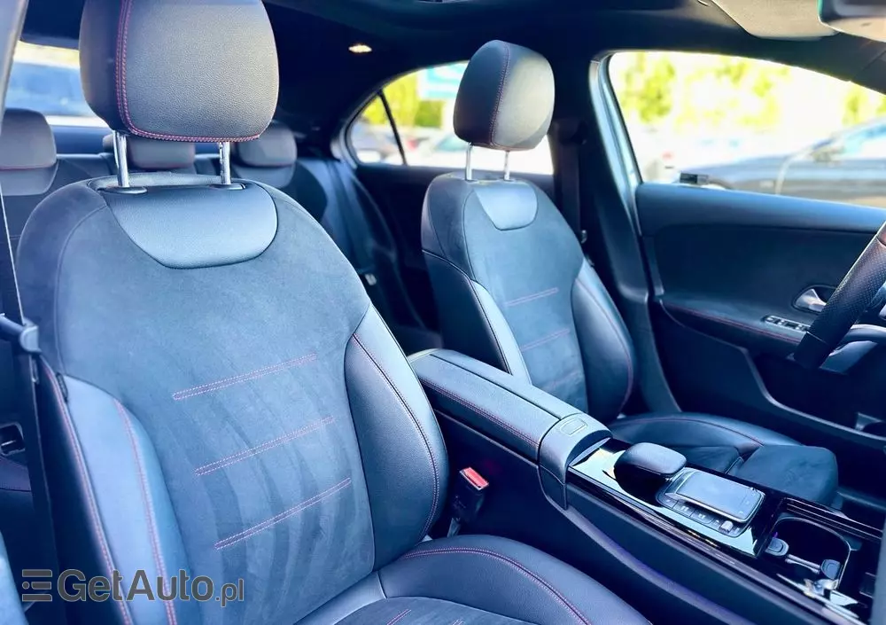 MERCEDES-BENZ Klasa A 200 4-Matic AMG Line 8G-DCT