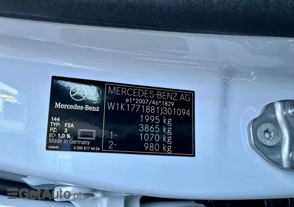 MERCEDES-BENZ Klasa A 200 4-Matic AMG Line 8G-DCT