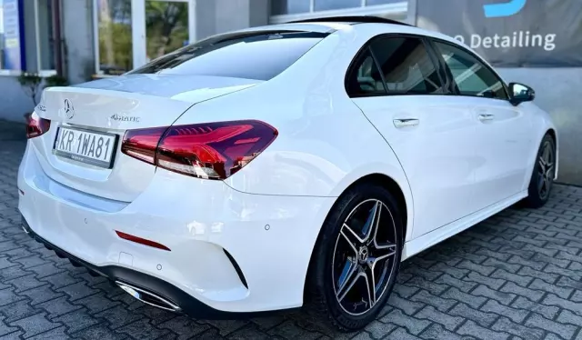 MERCEDES-BENZ Klasa A 200 4-Matic AMG Line 8G-DCT