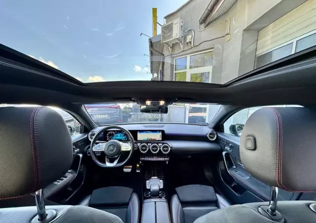 MERCEDES-BENZ Klasa A 200 4-Matic AMG Line 8G-DCT