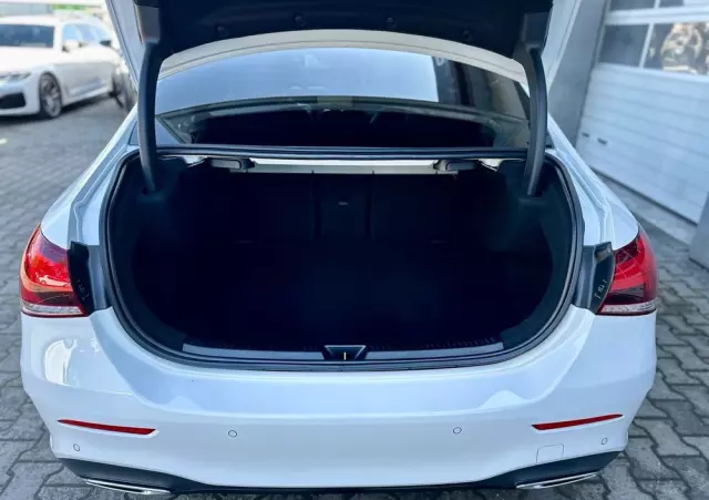 MERCEDES-BENZ Klasa A 200 4-Matic AMG Line 8G-DCT