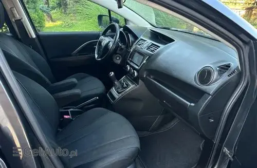 MAZDA 5 