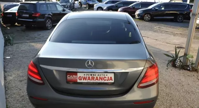 MERCEDES-BENZ Klasa E 