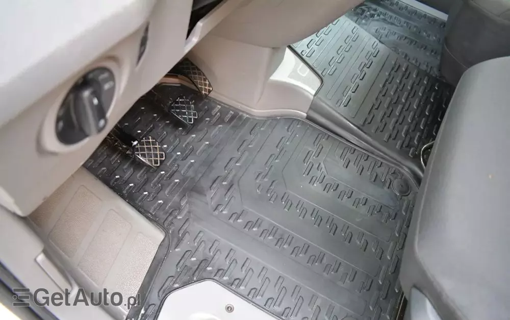 VOLKSWAGEN CRAFTER II 2.0TDI blaszak 