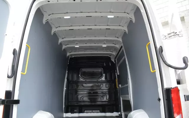 VOLKSWAGEN CRAFTER II 2.0TDI blaszak 